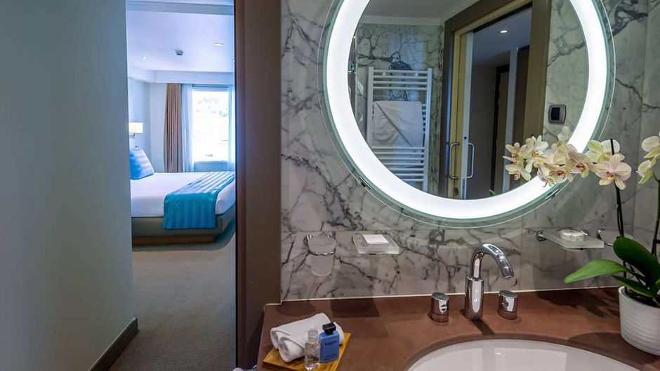 Hotel Port Palace Suite