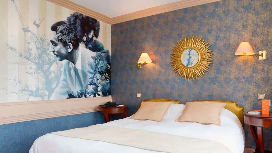 Chateau de l'Yeuse Room
