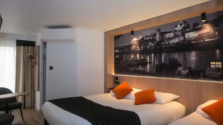 Logis Hotel Angers South Room