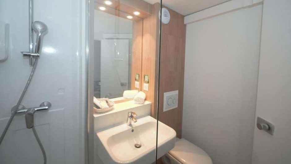 Logis Hotel Angers South Room