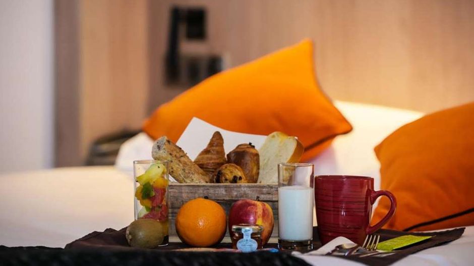 Logis Hotel Angers South Room
