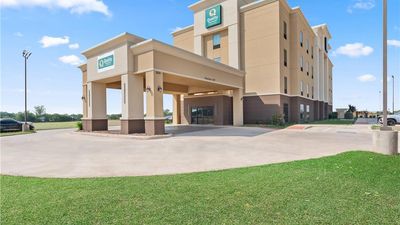 Quality Inn & Suites Pearsall