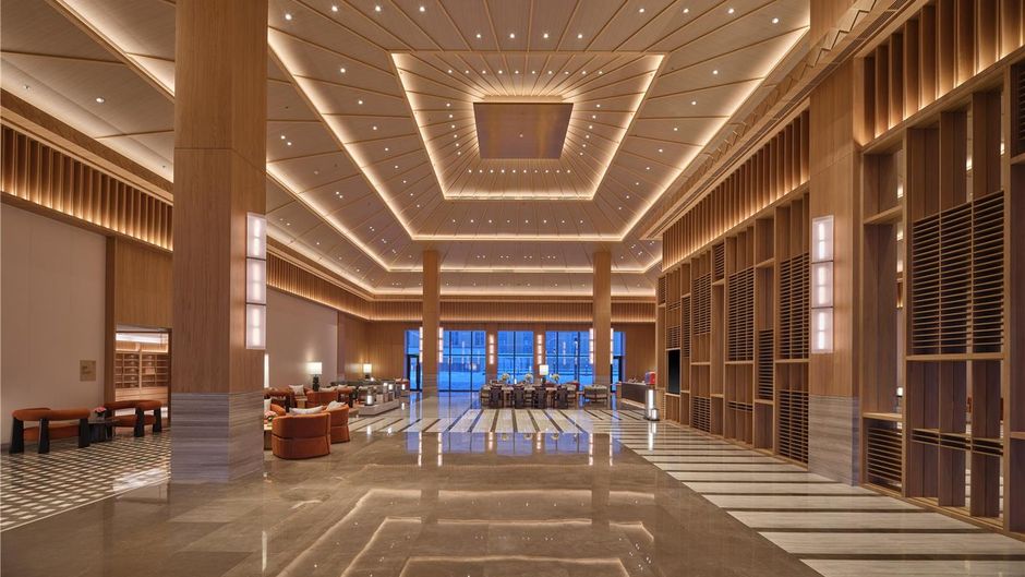 Hilton Altay Hemu Lobby