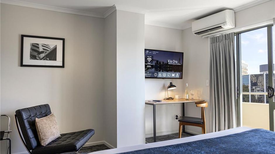 Quest Auckland Hotel Suite