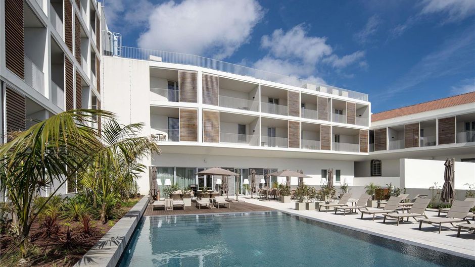 Mercure Ponta Delgada Azores Pool