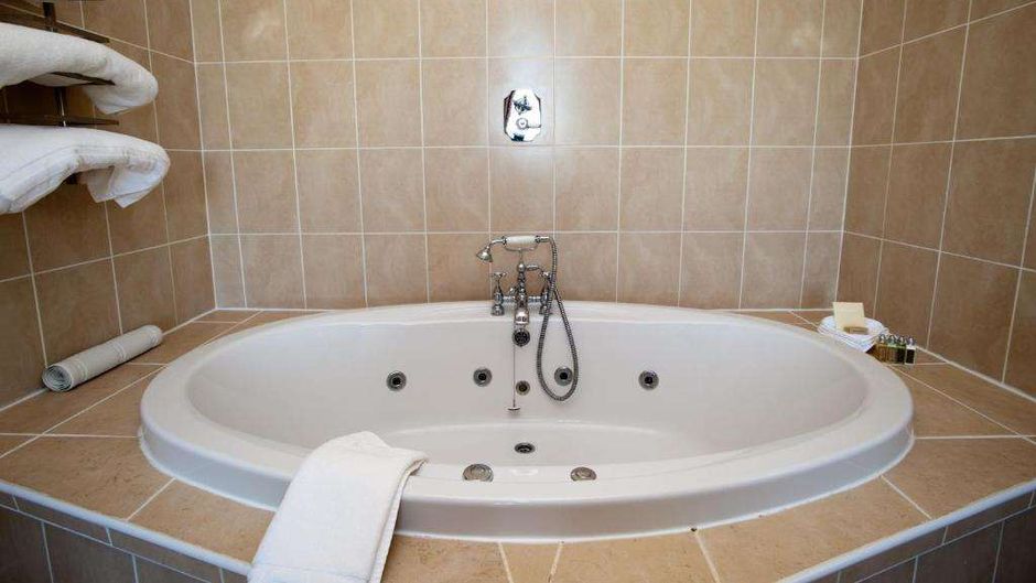 Culloden House Hotel Suite