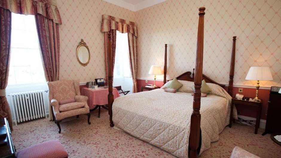 Culloden House Hotel Suite