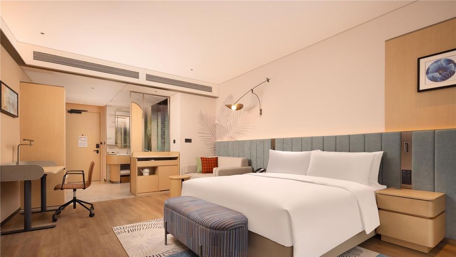 Hilton Garden Inn Huangshi Dinosaur WL Room