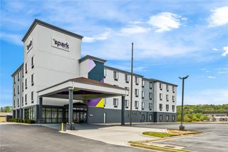 Comfort Suites