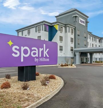 Spark by Hilton Cincinnati Fairfield