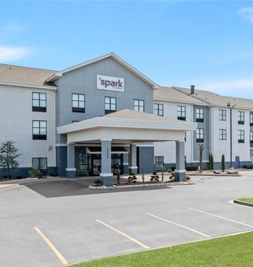 Spark by Hilton Shawnee