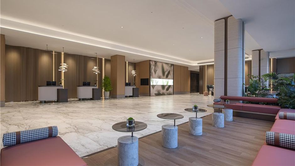 Hilton Garden Inn Zhangjiajie Tianmen Mt Lobby