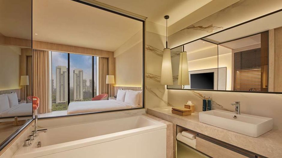 Hilton Gurugram Baani City Centre Room