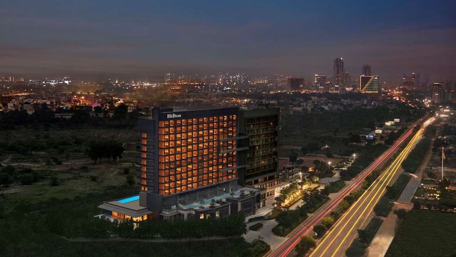 Hilton Gurugram Baani City Centre Exterior