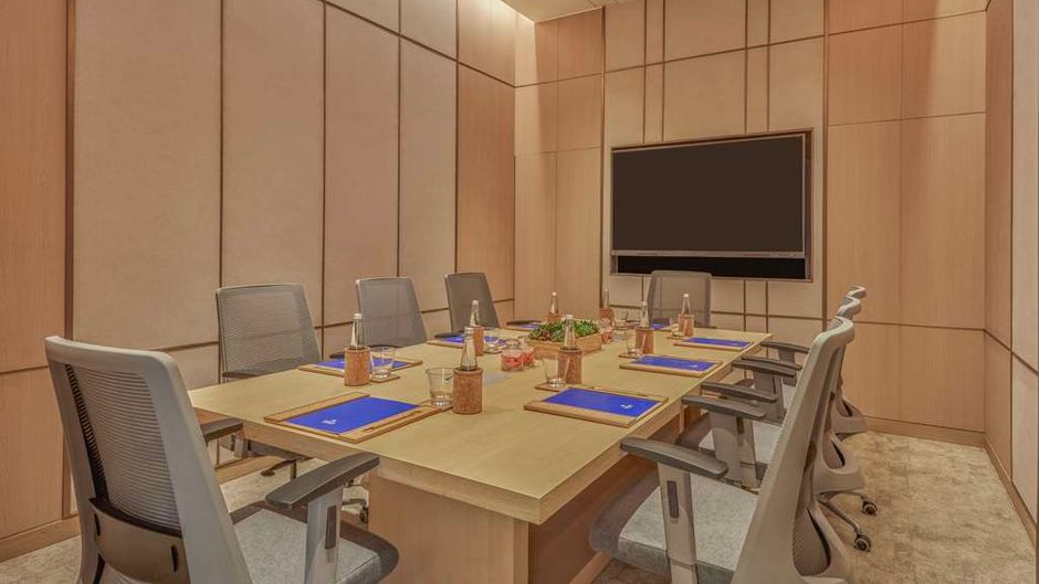 Hilton Gurugram Baani City Centre Meeting