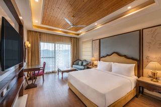 Glenview Resort, Radisson Individuals