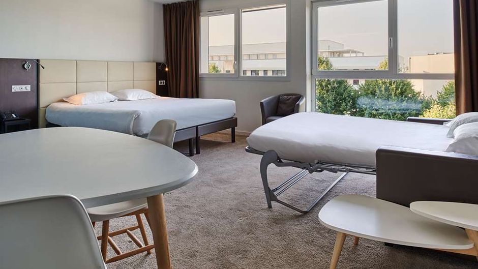 Fasthotel Caen Memorial Suite