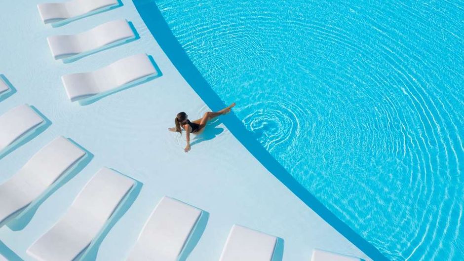 Nikki Beach Resort Spa Dubai Pool