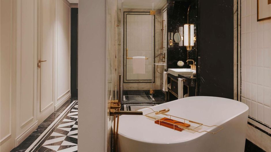 Fairmont Mumbai Suite