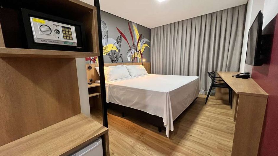 Ramada Encore By Wyndham Ponta Grossa Room