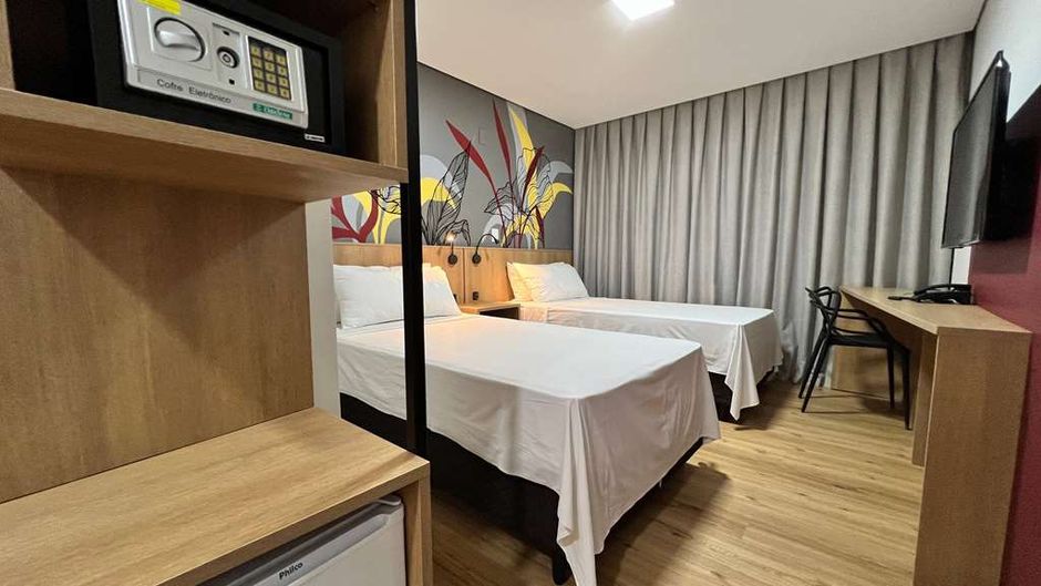 Ramada Encore By Wyndham Ponta Grossa Room