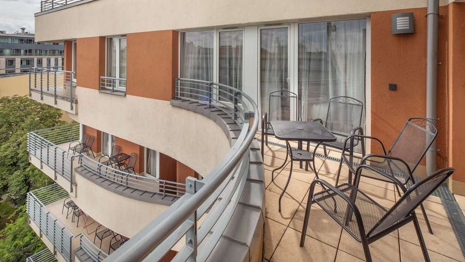 ESCALA Hotel & Suites Suite