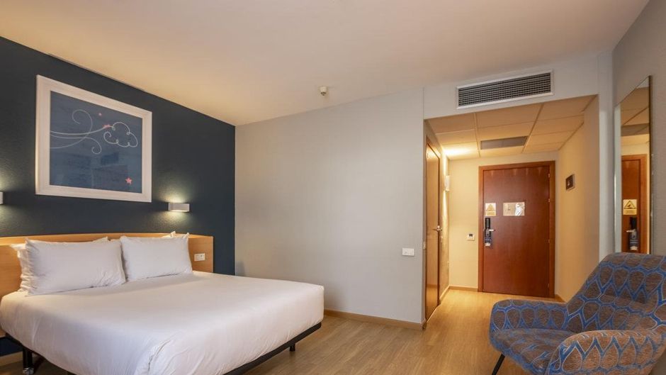 Travelodge Murcia Room