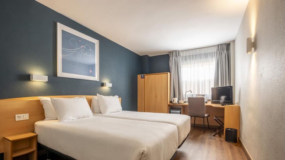 Travelodge Murcia Room
