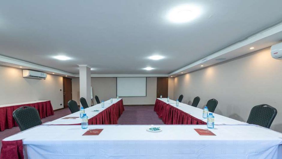 Heri Heights Hotel Apartments Meeting