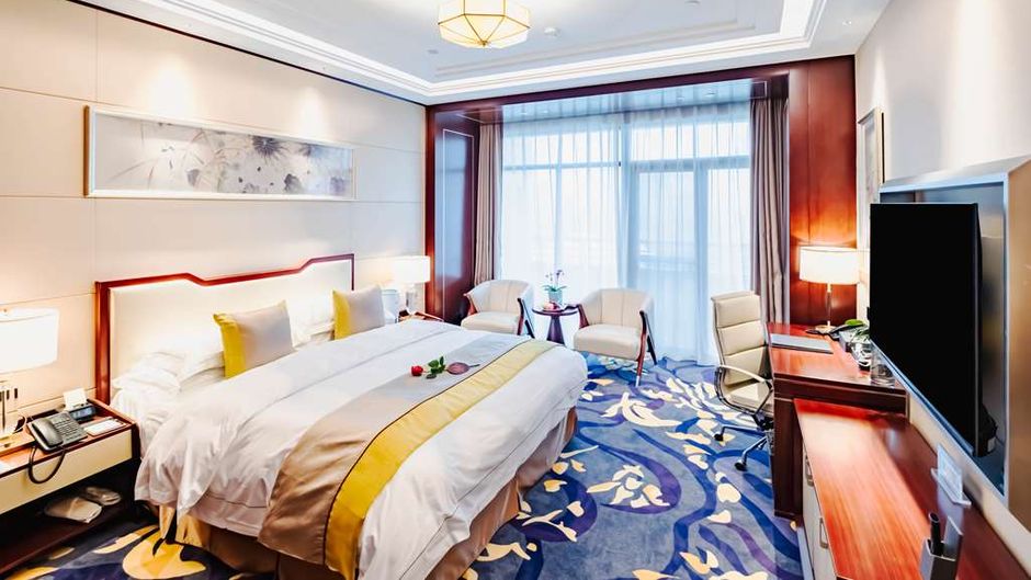 The Farrington Hotel Room