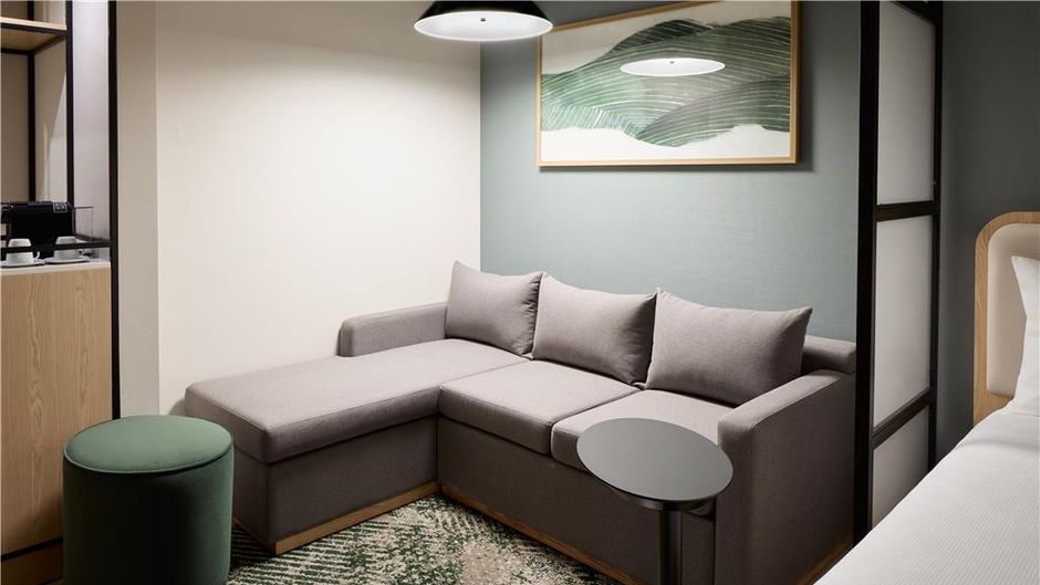 Hyatt Place Montreal Airport Room