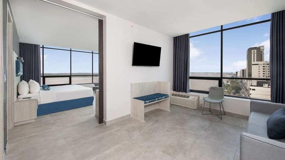 DoubleTree by Hilton Guayaquil Room