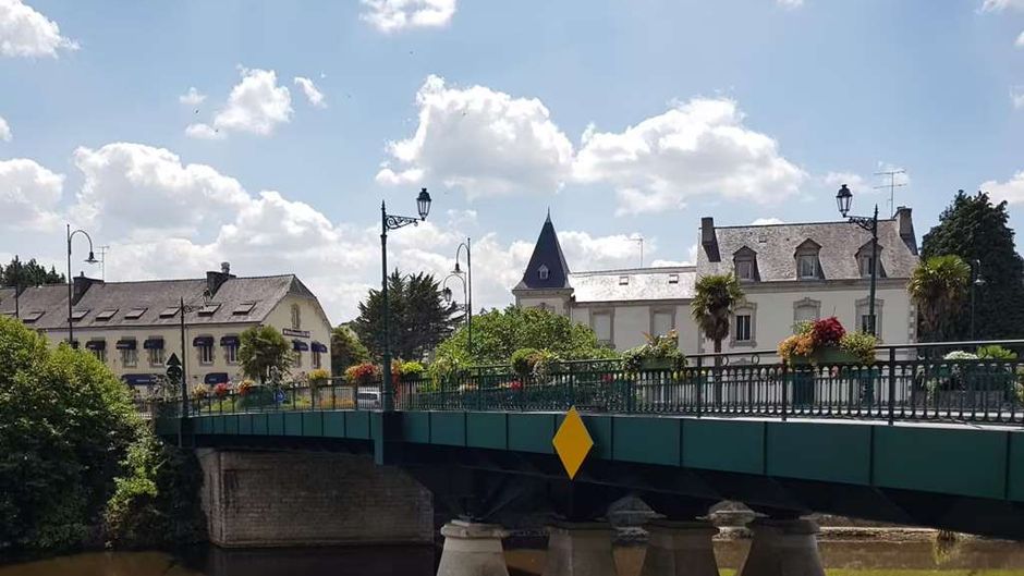 Brit Hotel Essentiel Pontivy-Robic Exterior