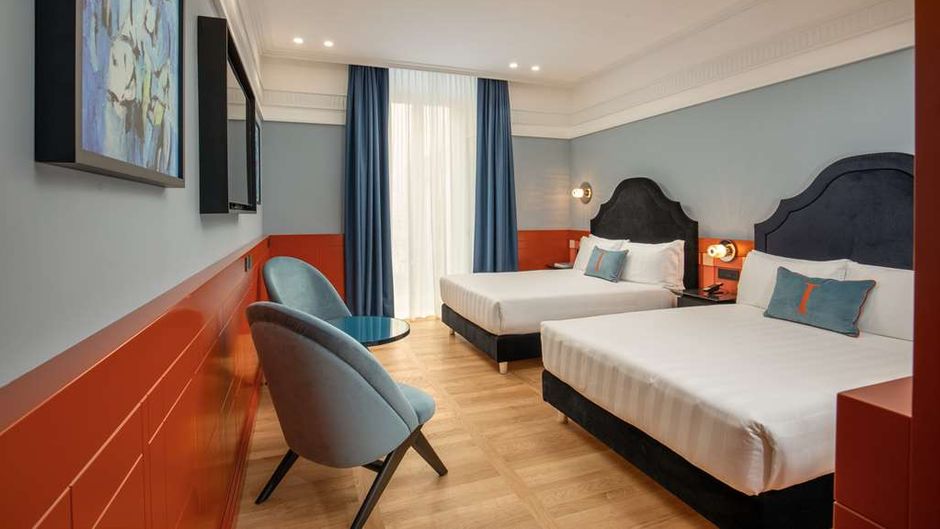 The Independent Hotel Suite