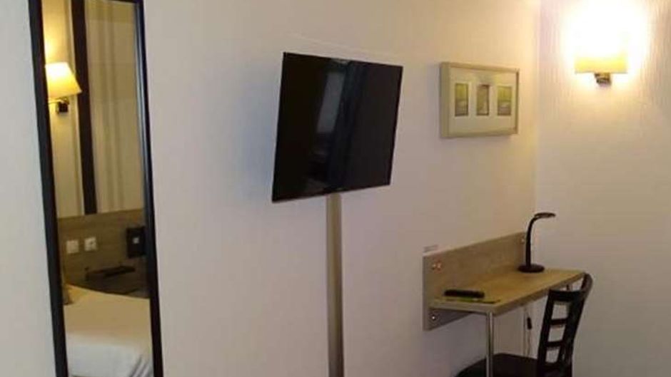Sure Hotel by Best Western Angouleme Room