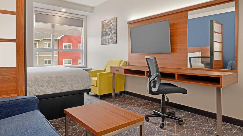 Park Inn by Radisson, Kelowna Room