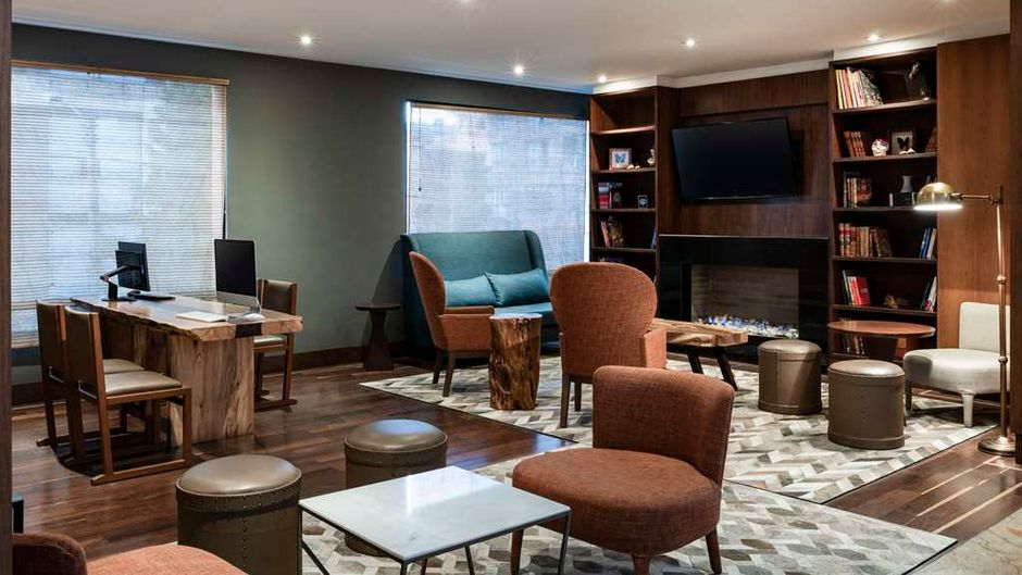 DoubleTree By Hilton Bogota Calle 100 Lobby