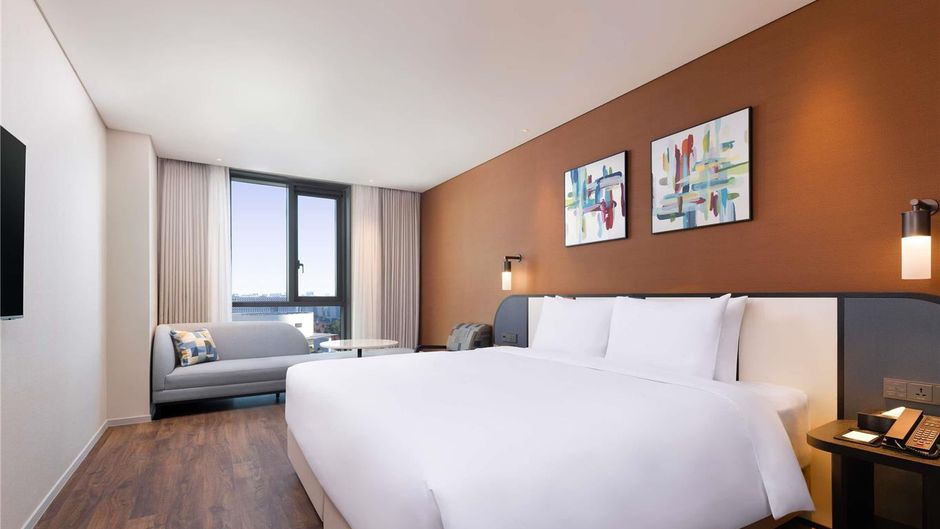 Mercure Ambassador Seoul Magok Room