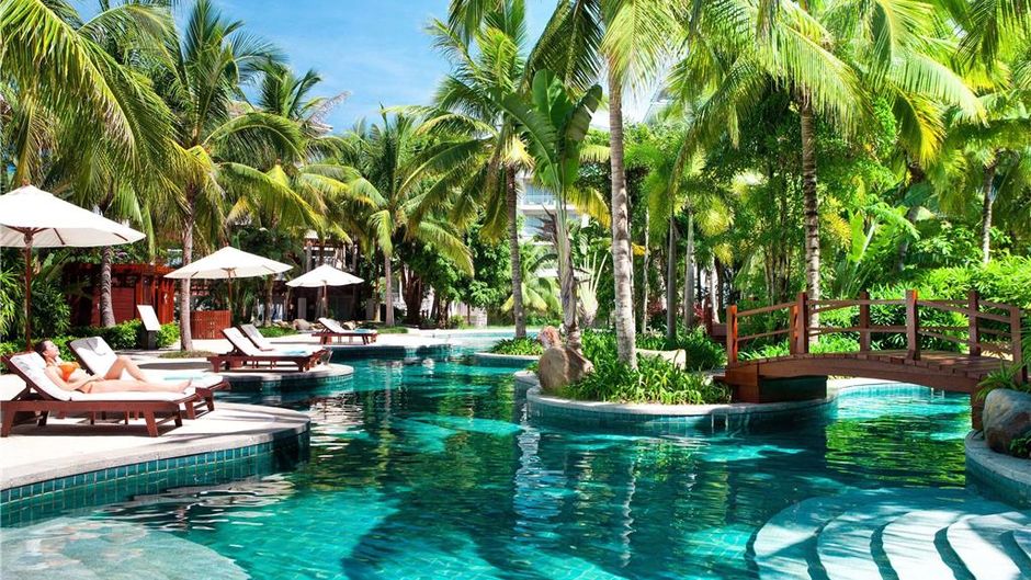 Swissotel Sanya Yalong Bay Pool