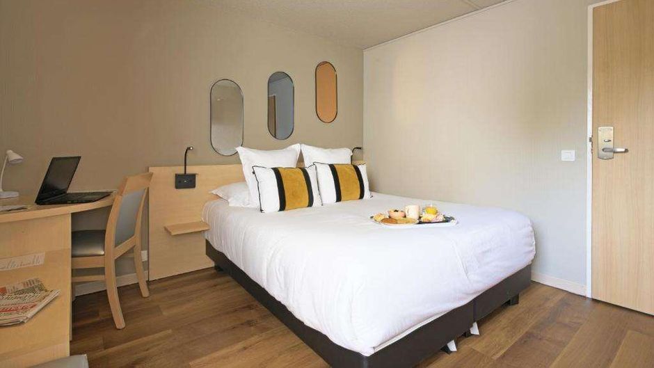 Konine Hotel Room