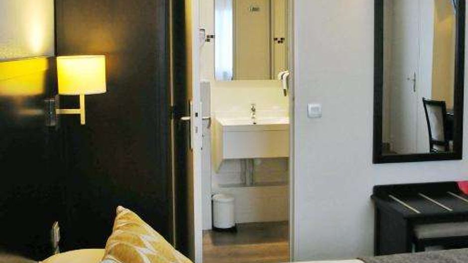 Hotel des Quatrans Room