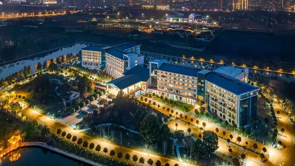 Wyndham Garden Qianjiang Downtown Exterior