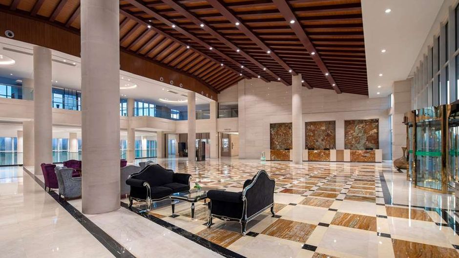Wyndham Garden Qianjiang Downtown Lobby