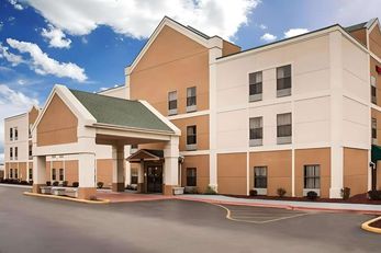Halsted Inn and Suites Harvey-Chicago SL