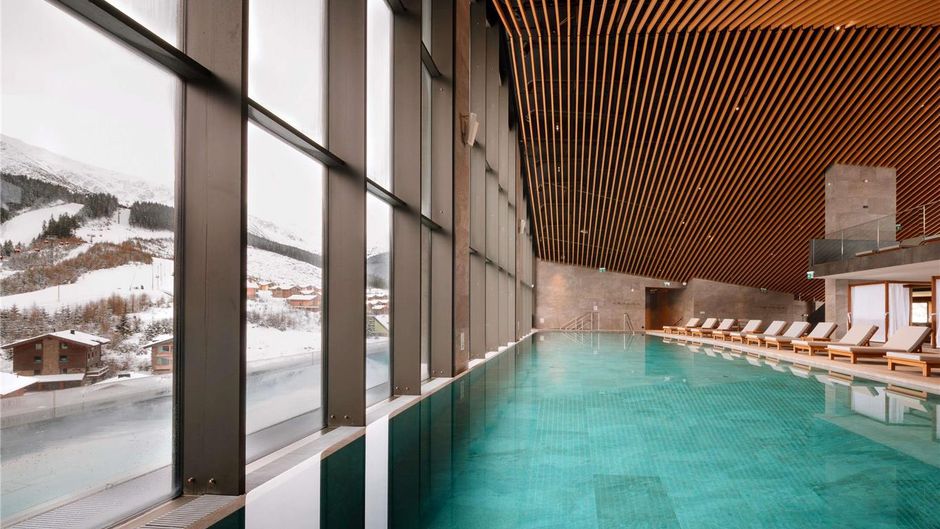 SwissOtel Damian Jasna Pool