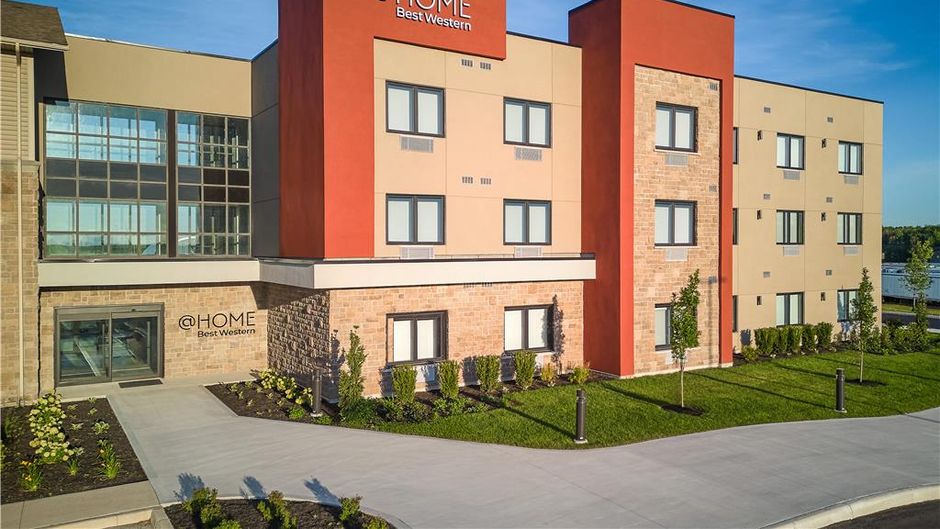 @HOME by Best Western Walkerton Exterior