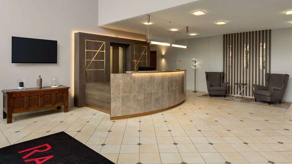 Ramada by Wyndham Duesseldorf Ratingen Lobby