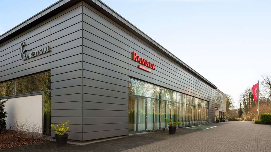 Ramada by Wyndham Duesseldorf Ratingen Exterior