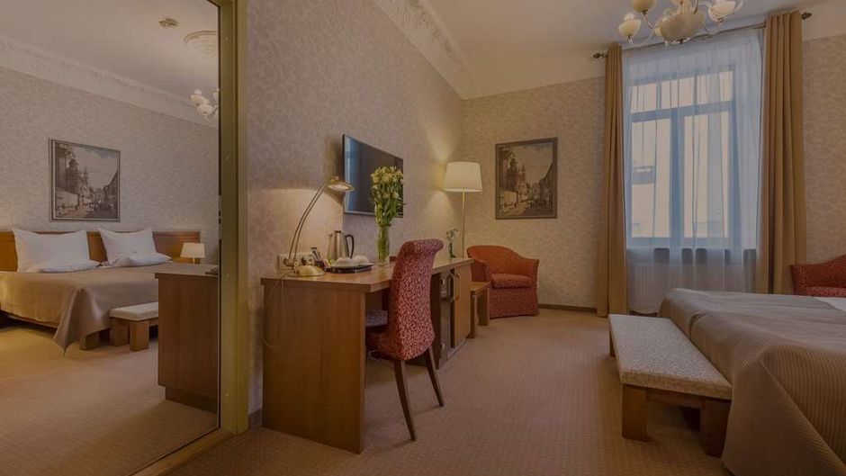 Hotel Artis Room