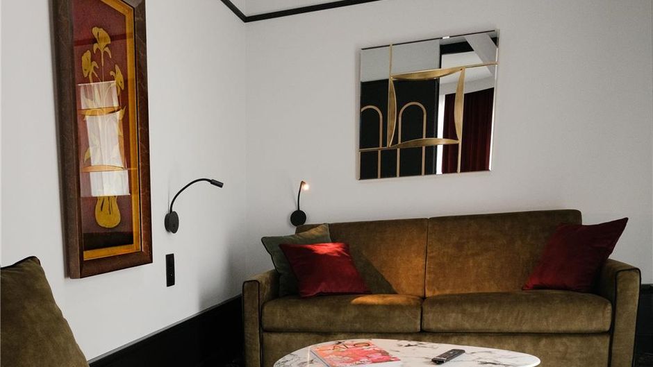 Regina Hotel Suite